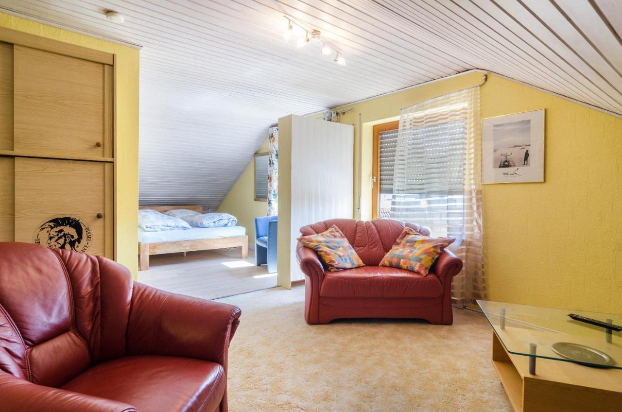 Jaulneau Appartement Owingen Buitenkant foto